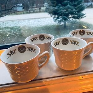 4 Vintage Wedgwood White with Gold Medallion Mugs